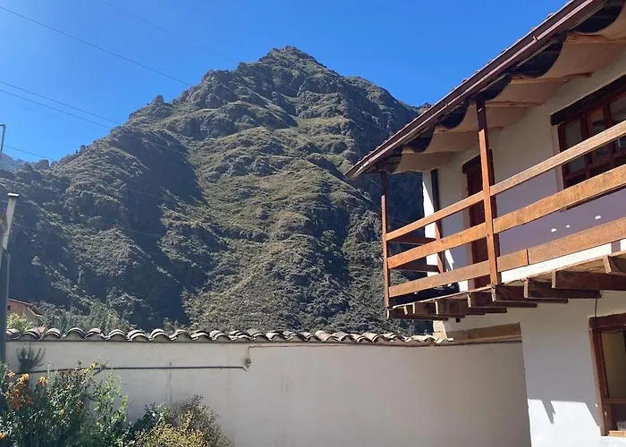 Cozy House In The Countryside Surrounded By Mountains *